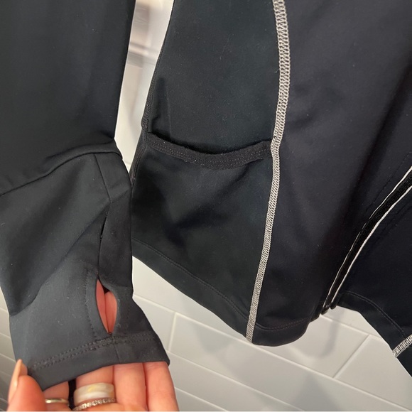 Women’s ASICS Running Jacket - Picture 6 of 8